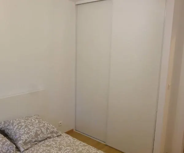 Dans Au Calme * 巴约讷